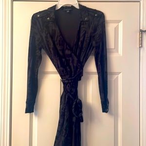 Banana republic size medium stretch, long sleeve wrap dress